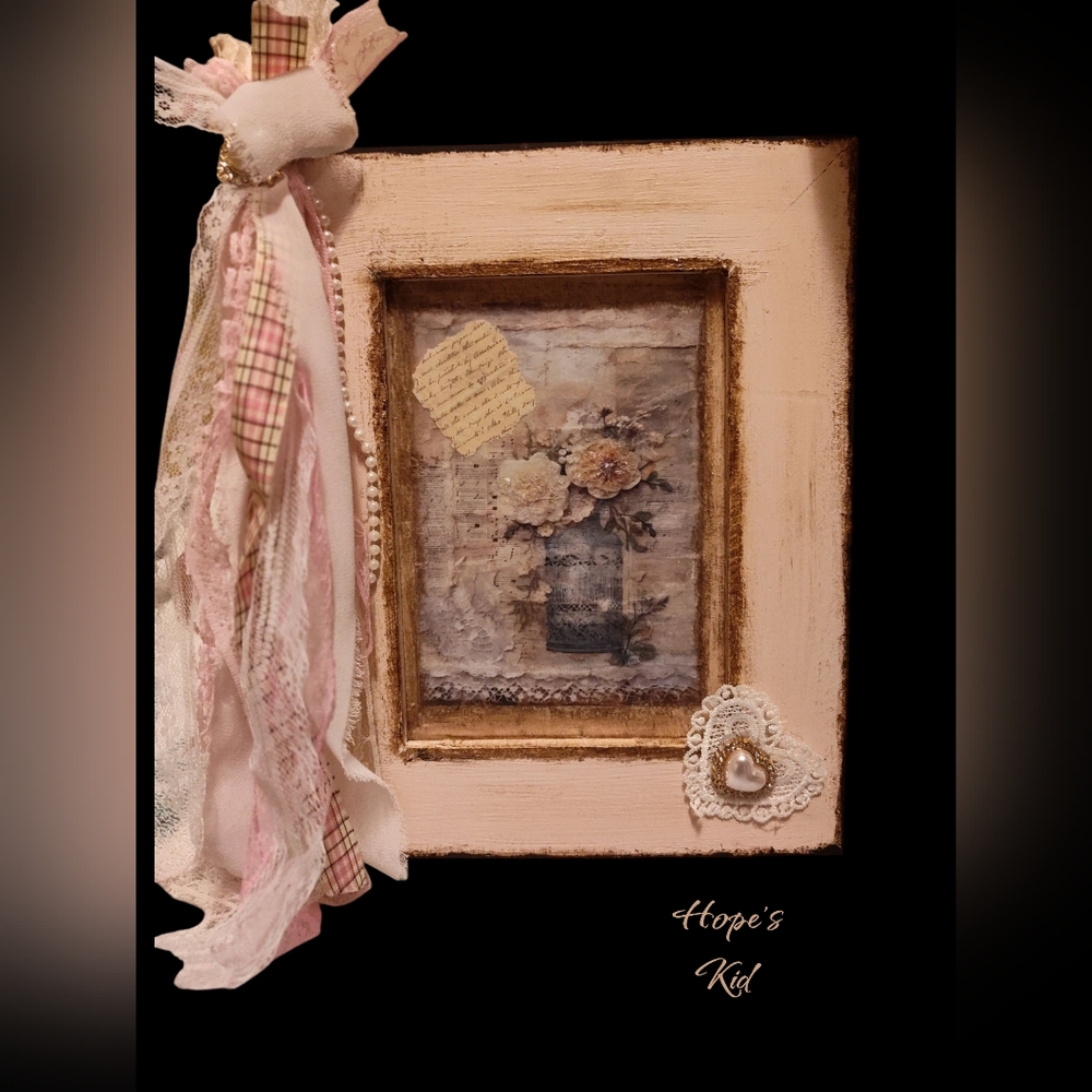 Elegant Pink and Gold Mixed Media Frame